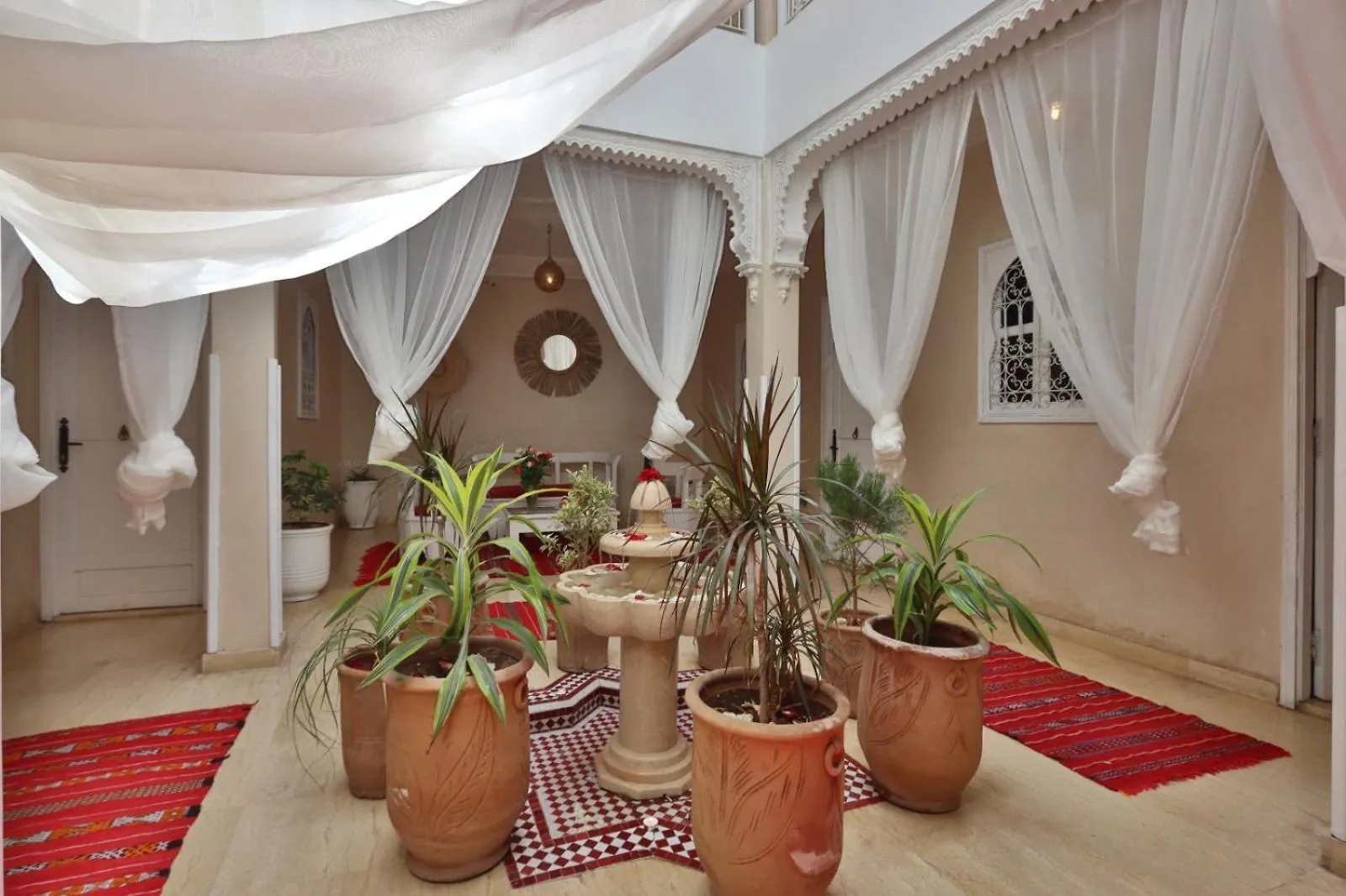 ***  Riad Makech Marrakesh Marruecos